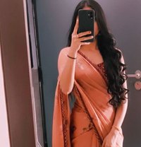 Sanjana - puta in Gurgaon
