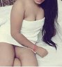 Sanjana - puta in Kochi Photo 2 of 2