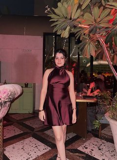 Sanjana - escort in Kolkata Photo 4 of 5