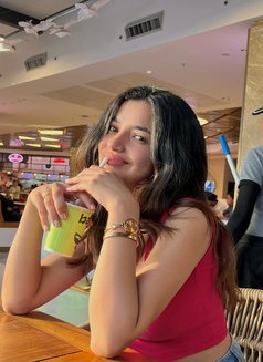 Sanjana - escort in Kolkata Photo 1 of 5