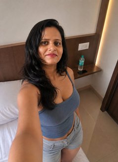 Sanjau - escort in Mumbai Photo 2 of 7