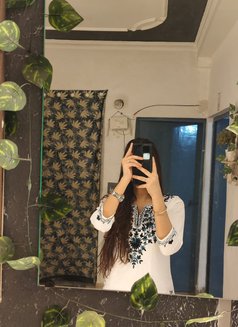 Sanjana - escort in New Delhi Photo 8 of 11
