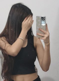Sanjana - escort in New Delhi Photo 10 of 11