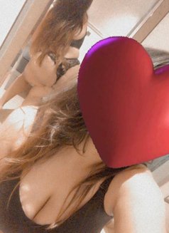 Sanjana - escort in Noida Photo 1 of 5