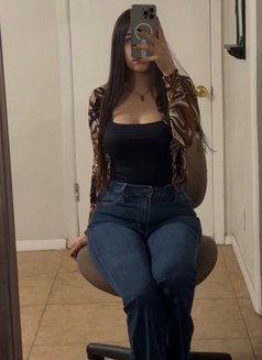 Sanjana - escort in Noida Photo 2 of 3