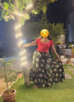 Sanjana - Transsexual escort in Bangalore Photo 2 of 3