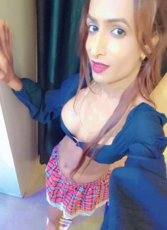 Sanjana - Transsexual escort in New Delhi Photo 13 of 15
