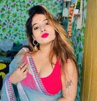 Sanjana Patel - puta in Ahmedabad