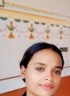 Sanjana Queen Available Hyderabad - puta in Hyderabad Photo 1 of 2