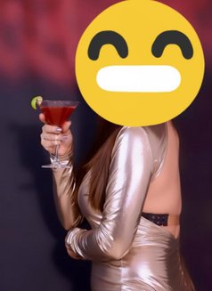 Sanjana Real and Online Service - Transsexual escort in Noida Photo 5 of 8