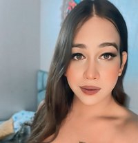 Sanjana Real and Online Service - Acompañantes transexual in Noida