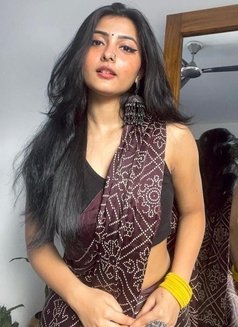 Sanjana Roy - puta in Chennai Photo 2 of 3