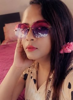Sanjana Roy - Dominadora transexual in Jaipur Photo 2 of 14