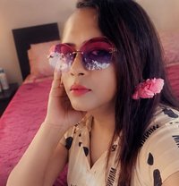 Sanjana Roy - Transsexual dominatrix in Jaipur