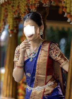 Sanjana Sharma - puta in Pune Photo 19 of 22