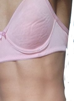 Sanjana - Transsexual escort in Bangalore Photo 8 of 10
