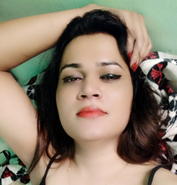 Sanjana Singh - Transsexual escort in Mumbai