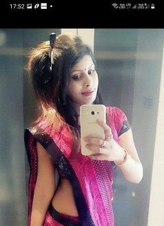 Sanjana Singh - puta in Kolkata Photo 2 of 7