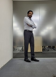 Sanjay - Masajista in New Delhi Photo 2 of 4