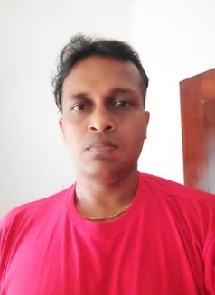 Sanjeev - Male escort in Galle Photo 2 of 4
