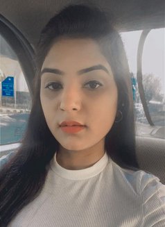 Sanju Hi Profile girl's Hotel New Delhi - escort agency in New Delhi Photo 4 of 8