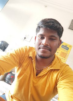 Sanju - Acompañantes masculino in Chennai Photo 2 of 3