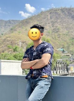Sanju - Male escort in New Delhi Photo 1 of 1
