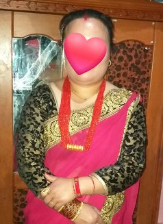 Sanju (cpl) - puta in Kathmandu Photo 3 of 3