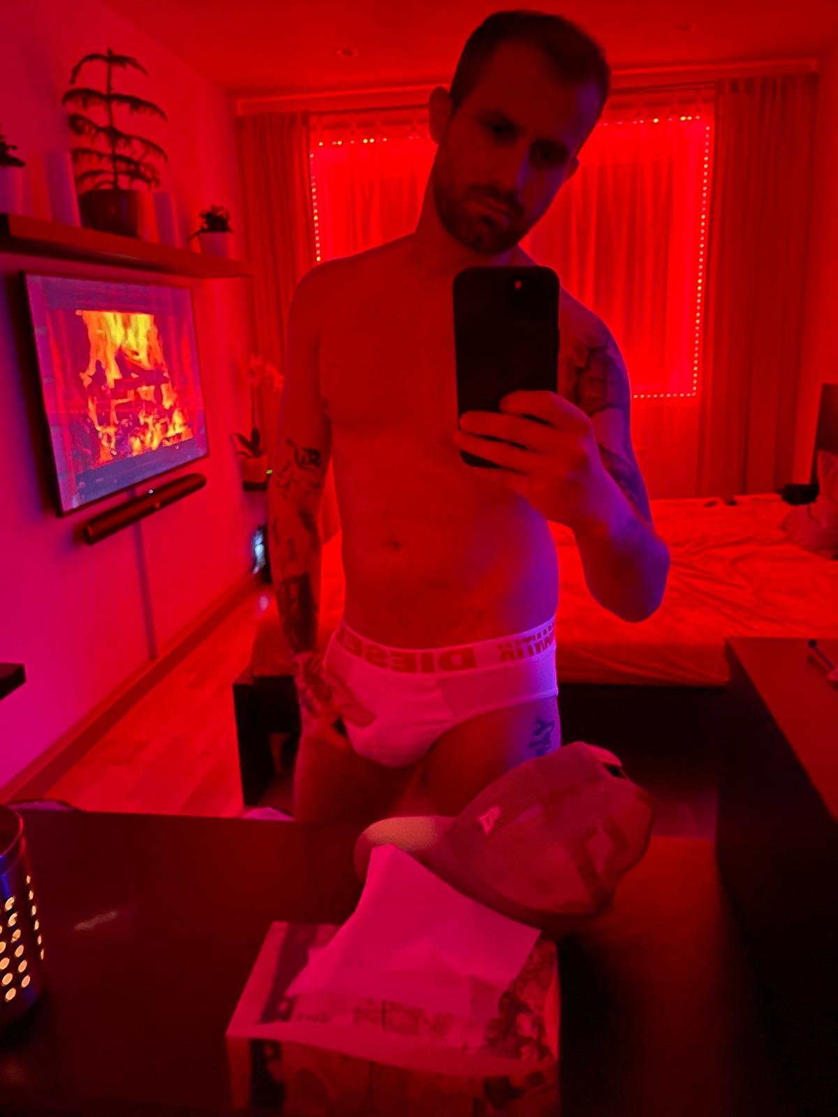 MARCO COX, Bosnian Male escort in Vienna