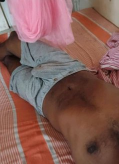 Sanoj - Male escort in Galle Photo 1 of 5