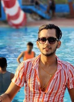 Sanskar Here - Male escort in Mumbai Photo 4 of 5