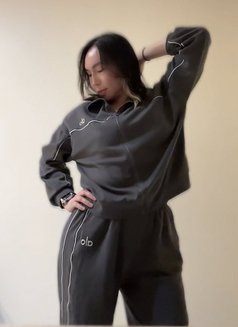 Sandy saleh - masseur in Riyadh Photo 2 of 4