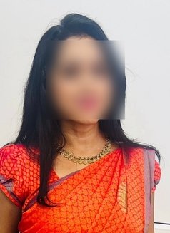 Santhiya Artist Tamil Independent - escort in Dubai Photo 4 of 8