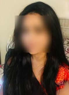 Santhiya Artist Tamil Independent - escort in Dubai Photo 5 of 8