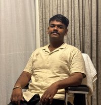Santhosh - Male escort in Tiruchirapalli