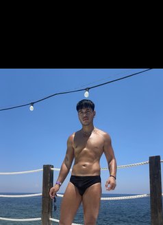Santi - Male escort in Malta Photo 3 of 5