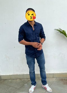 Santom - Male escort in Kochi Photo 4 of 5