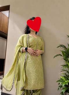 Santosini Independent Girl Real Meet - puta in Mumbai Photo 2 of 5