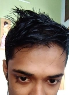Santu 911 - Male escort in Kolkata Photo 1 of 4