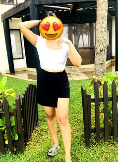 Sanuri - escort in Colombo Photo 3 of 3