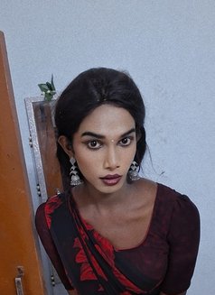 Sanvi - Transsexual escort in Hyderabad Photo 3 of 5
