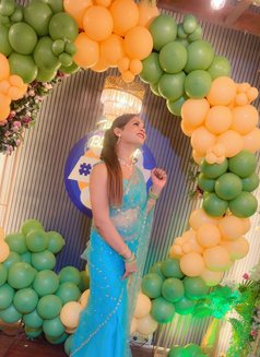 Sanvi - Transsexual escort agency in Noida Photo 4 of 8