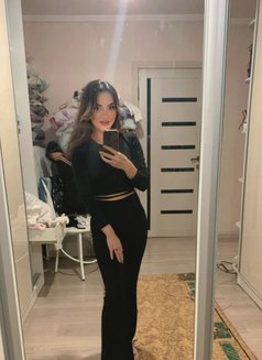 Sanvi - Agencia de putas in New Delhi Photo 6 of 6