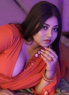 Sanya - escort in New Delhi Photo 2 of 4