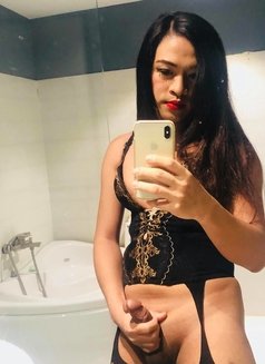 Sanya Rivas - Transsexual escort in Manila Photo 23 of 29