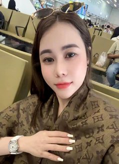 Sao Hola - escort in Bangalore Photo 3 of 11