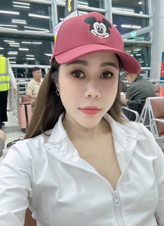 Sao Hola - escort in Bangalore Photo 9 of 11