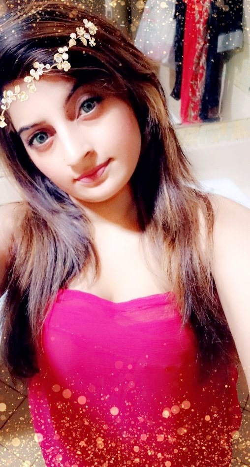 indian chick Busty