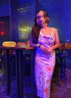 Sapna (cam & real meet) - puta in Hyderabad Photo 6 of 8