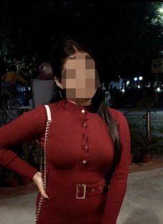 Sapna Cam Show & Real Meet - puta in Hyderabad Photo 1 of 1